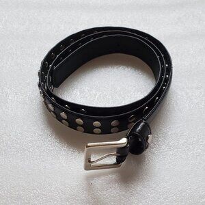 White House Black Market Women Black Belt. Size L